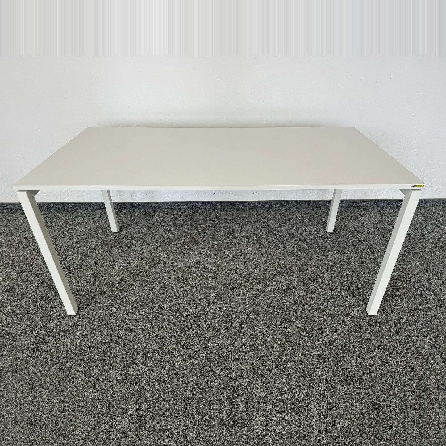 Ergodata Line Desk Sitzungstisch Spanplatte Weiss
