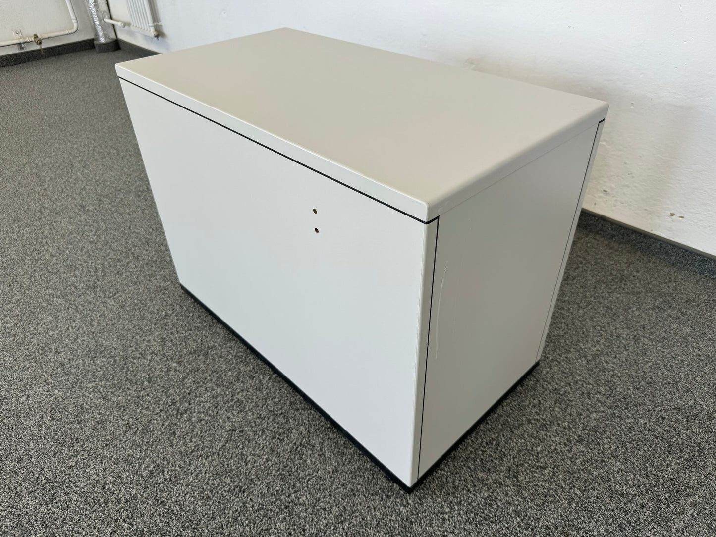 Elan Euroffice Unterstell-Korpus Ansicht von hinten
