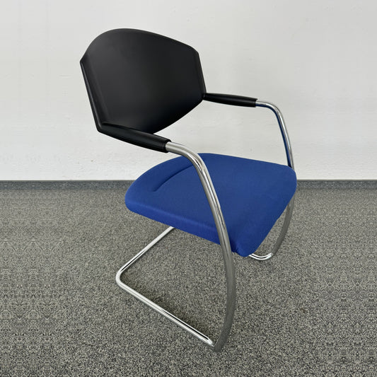 Giroflex G16 Freischwinger mit Armlehnen