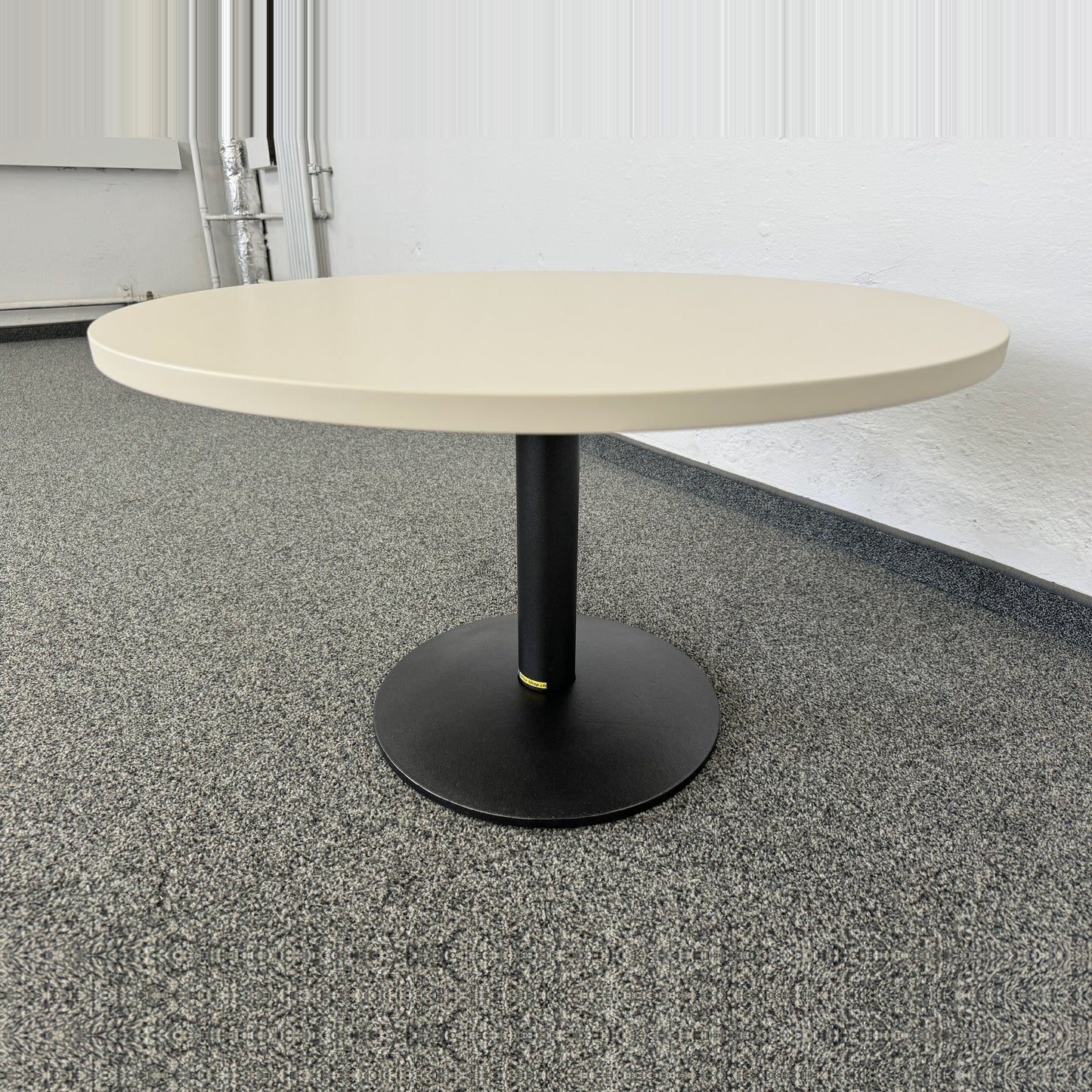 Net.Work.Place Lounge-Table 420mm hoch