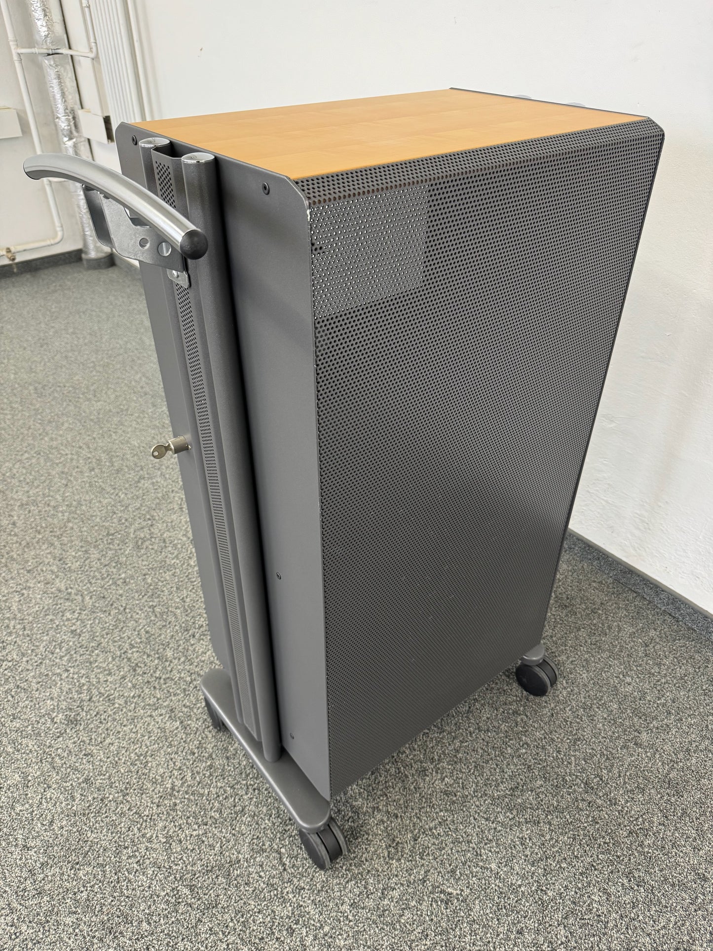 Ergodata Take Off Roll-Caddy Ansicht von hinten