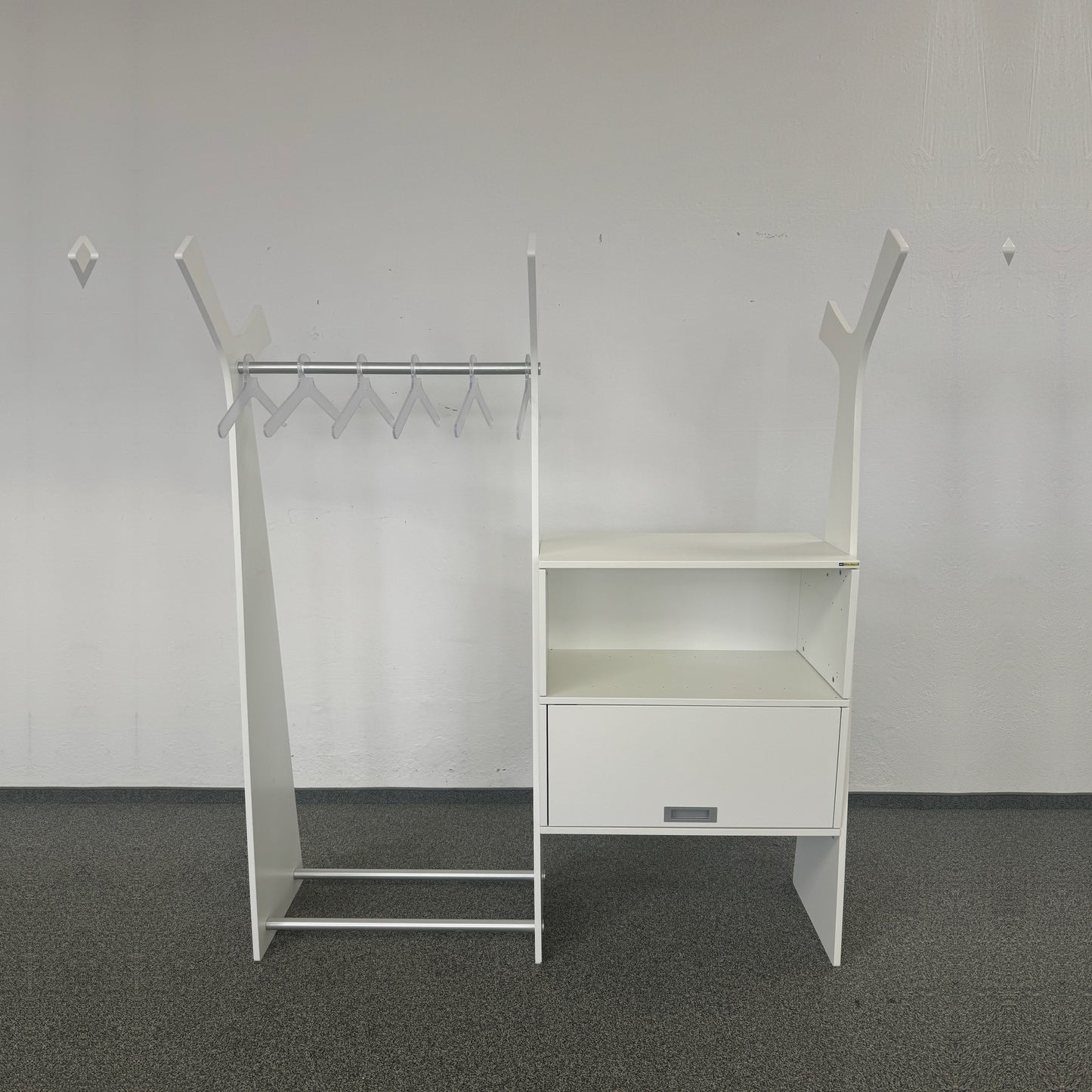 Cascando Forest Garderobenständer aus MDF Weiss