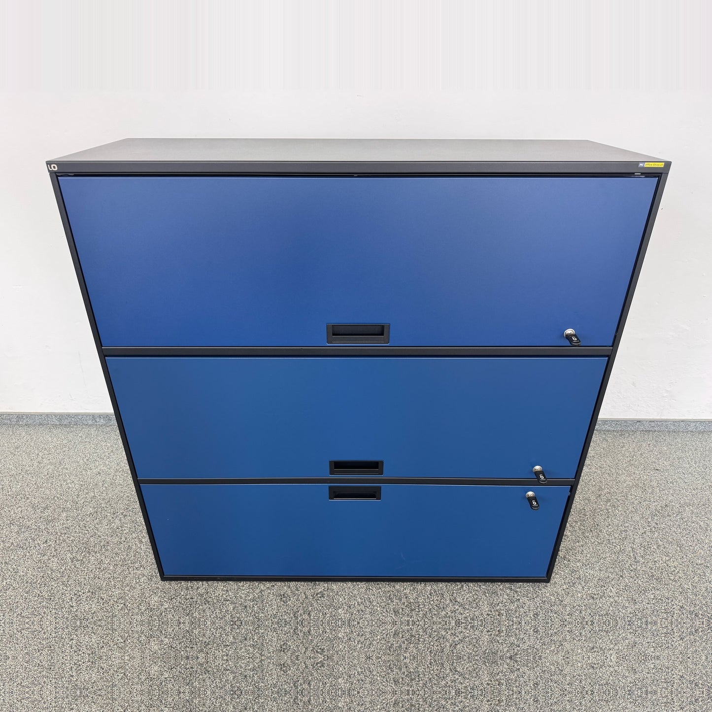 Lista Office Qub Modul-Kombination in Schwarz und Blau 1200mm breit