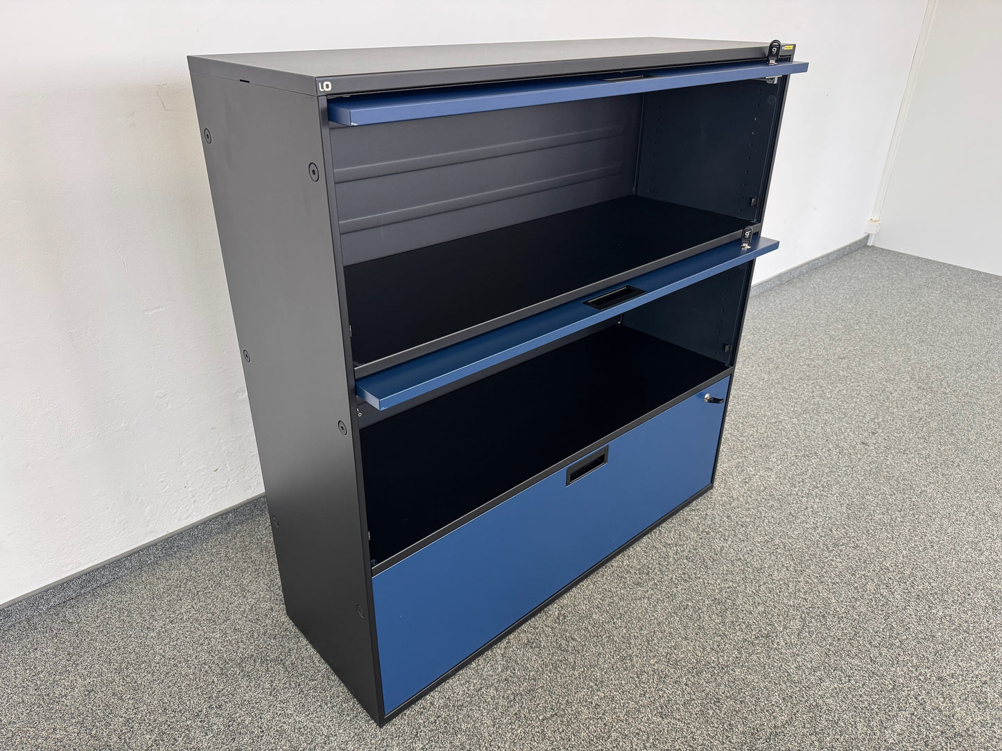 Lista Office Qub Modul-Kombination mit Klappen offen