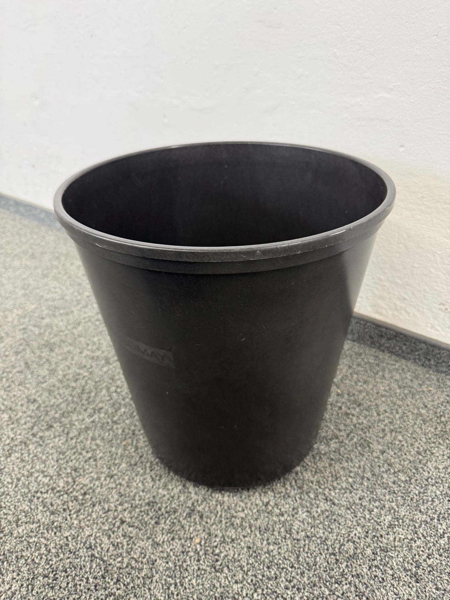 Romay Brandschutz Abfalleimer Ansicht von rechts