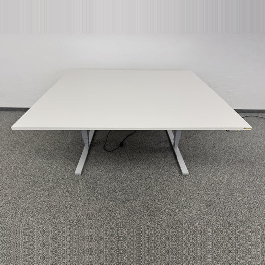 Interoffice Extend Sitz-Steh Sitzungstisch 1600x1450mm