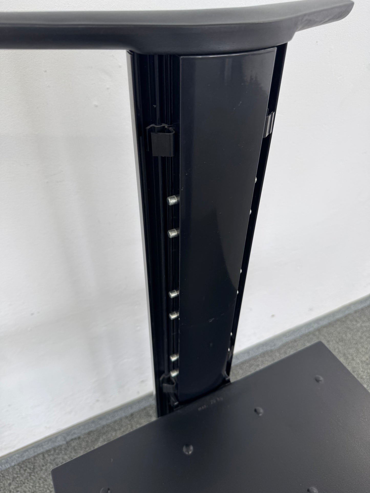 Wilkhahn Confair Pult Detailfoto Höhenverstellung