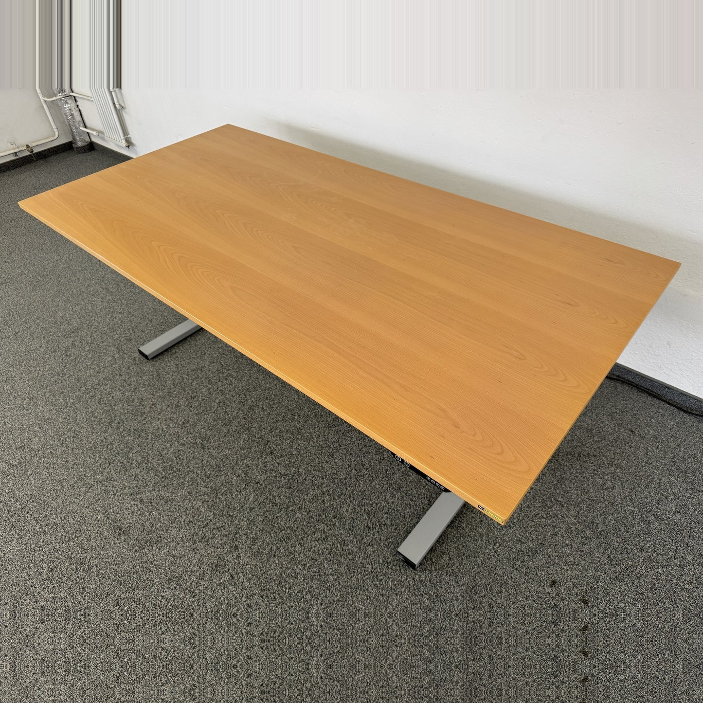 Echo Cubos Sitz-Steh Schreibtisch