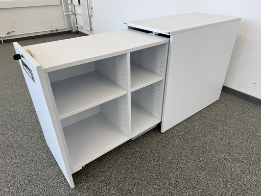 Sitag Apothekerschrank Spanplatte weiss offen von rechts