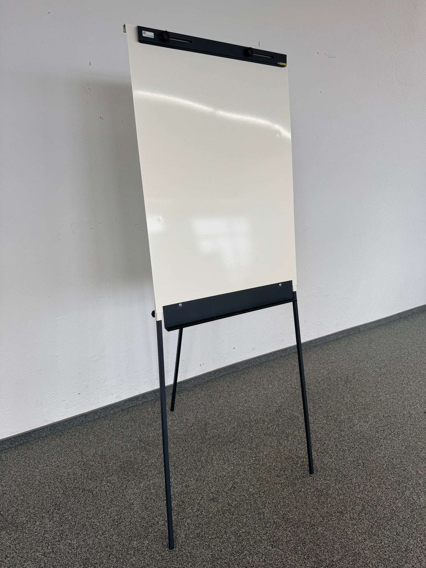 Rocada Classic Flipchart mit weisser Magnetplatte