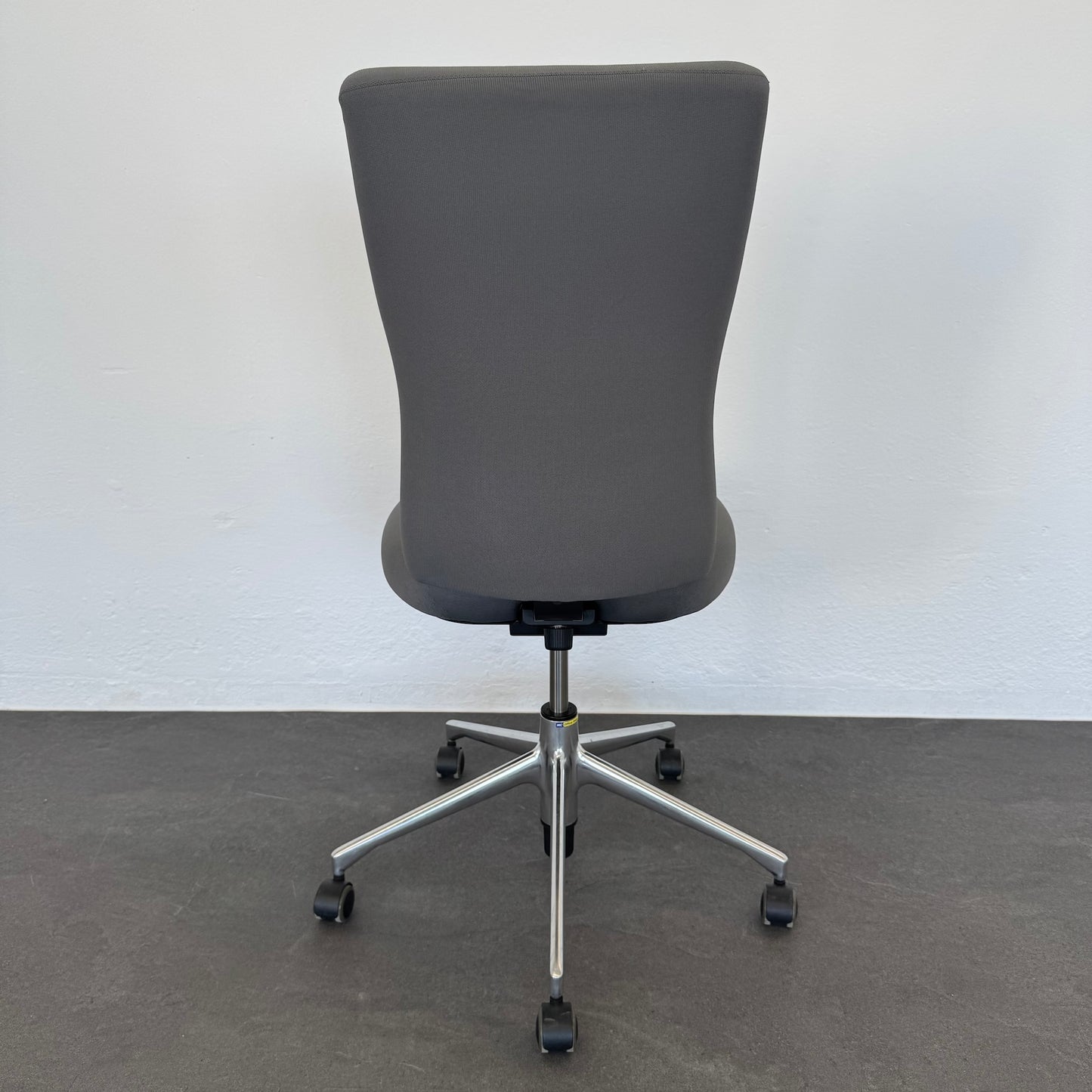 Vitra T-Chair Bürodrehstuhl Ansicht von hinten