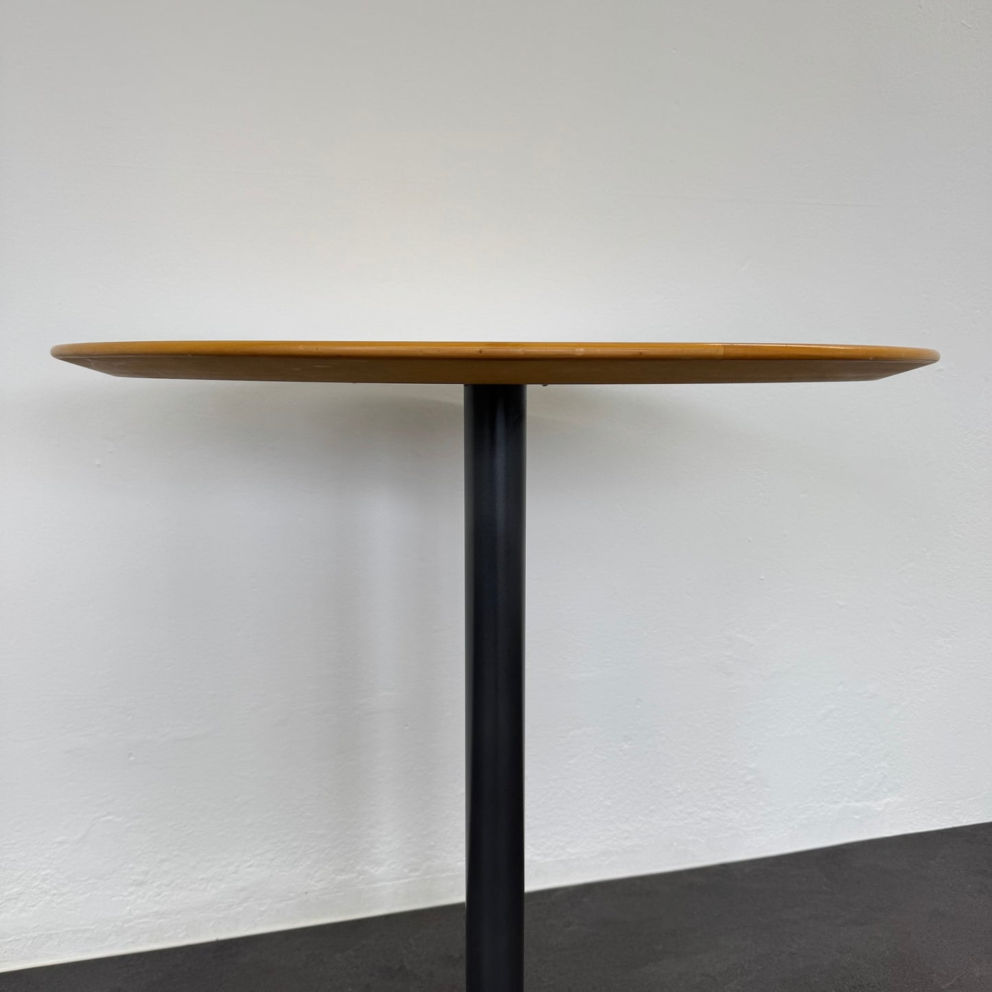 Ergodata System Desk Stehbartisch seitliche Ansicht