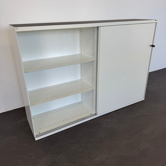 Lista Office One Schiebetür-Aktenschrank 1600mm breit