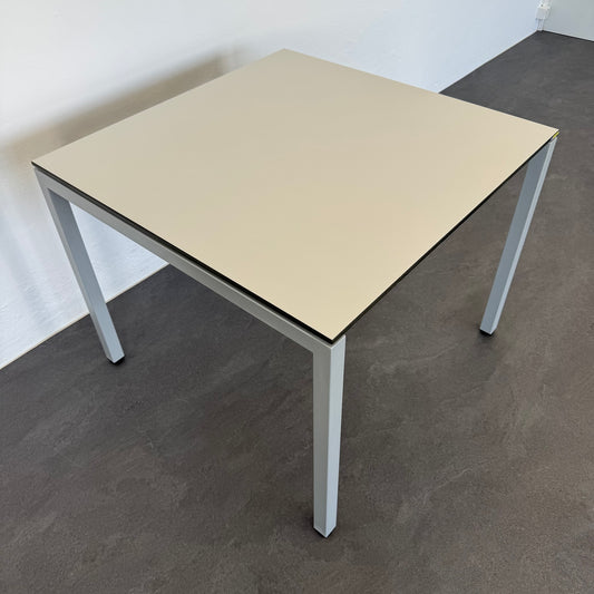 Lista Office Motion Sitzungstisch 900x900mm