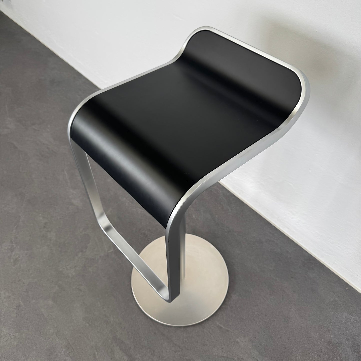 lapalma Lem S80 Barhocker seitliche Ansicht