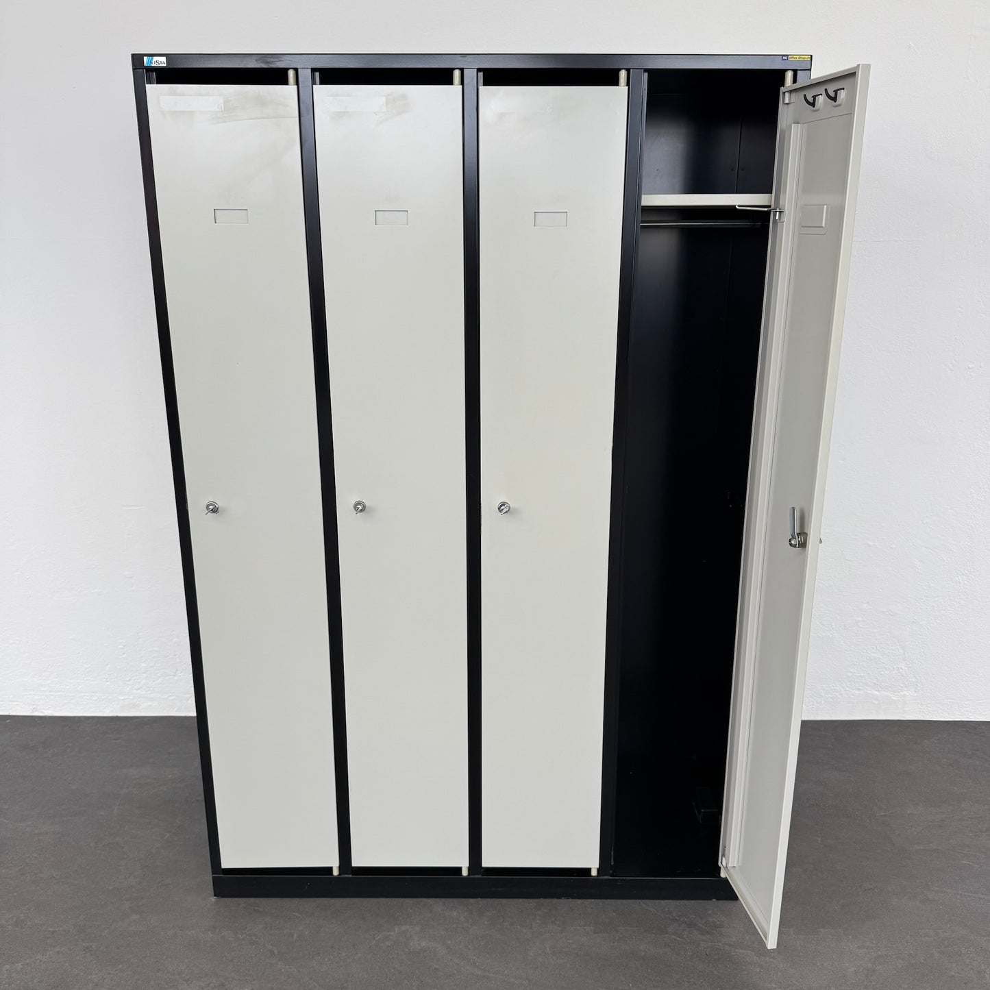 Lista Classic Garderobenschrank mit Tür offen