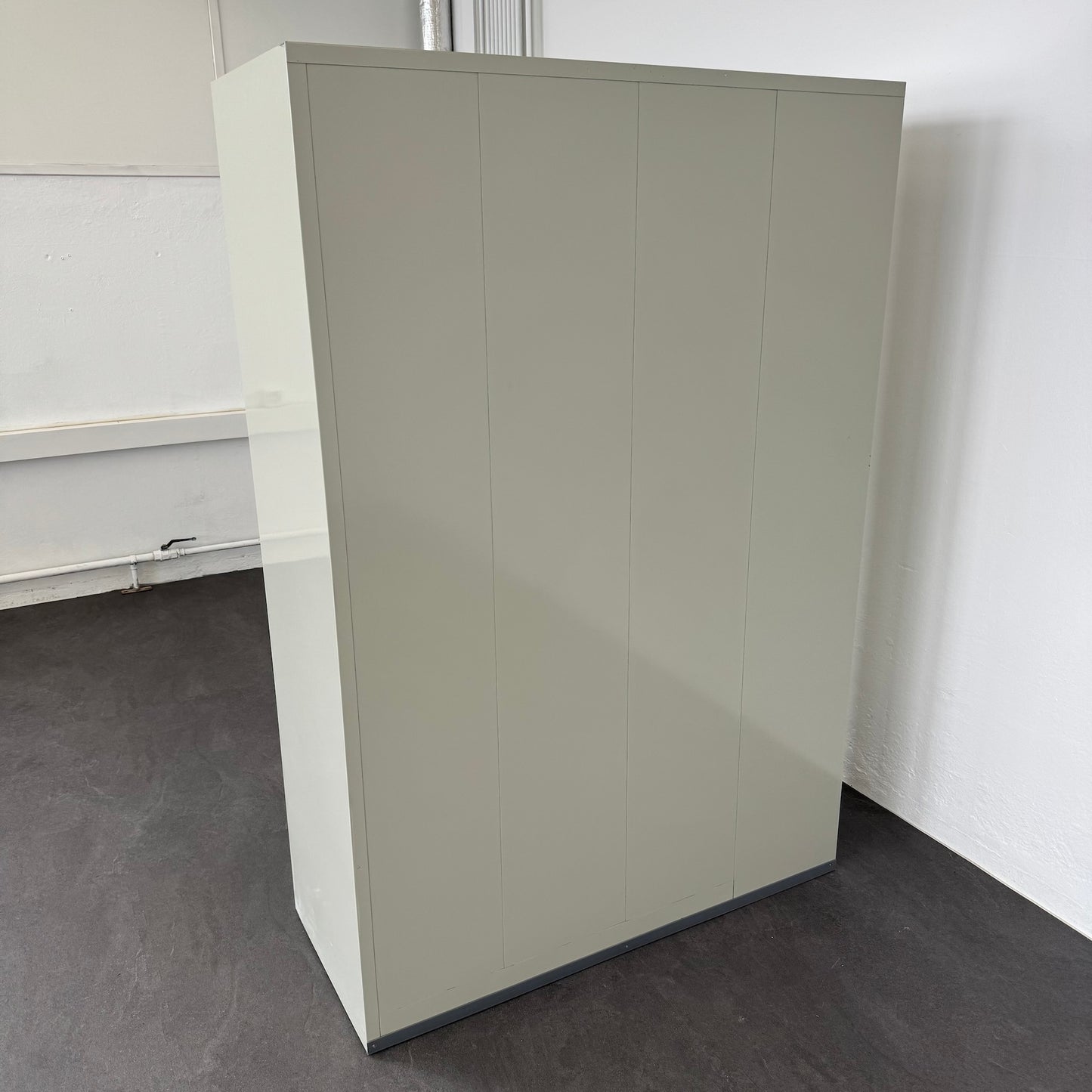 Lista Classic Garderobenschrank Ansicht Rückwand