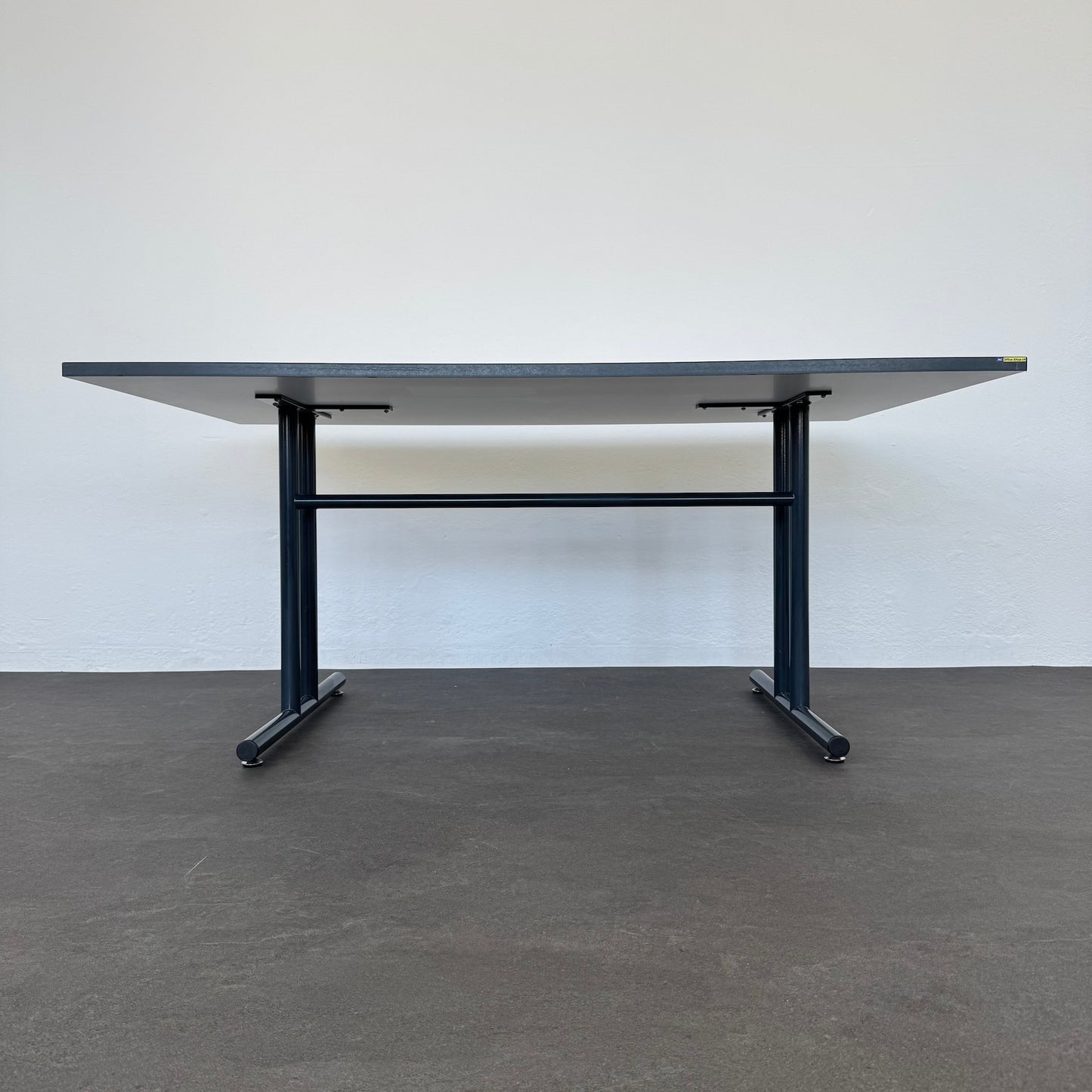 Top Design Classic Sitzungstisch Ansicht von unten