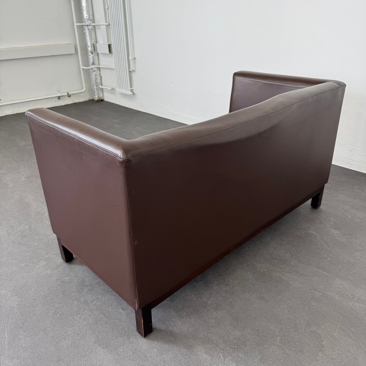 May Möbel Salsa 40 2-Sitzer-Sofa Ansicht von hinten