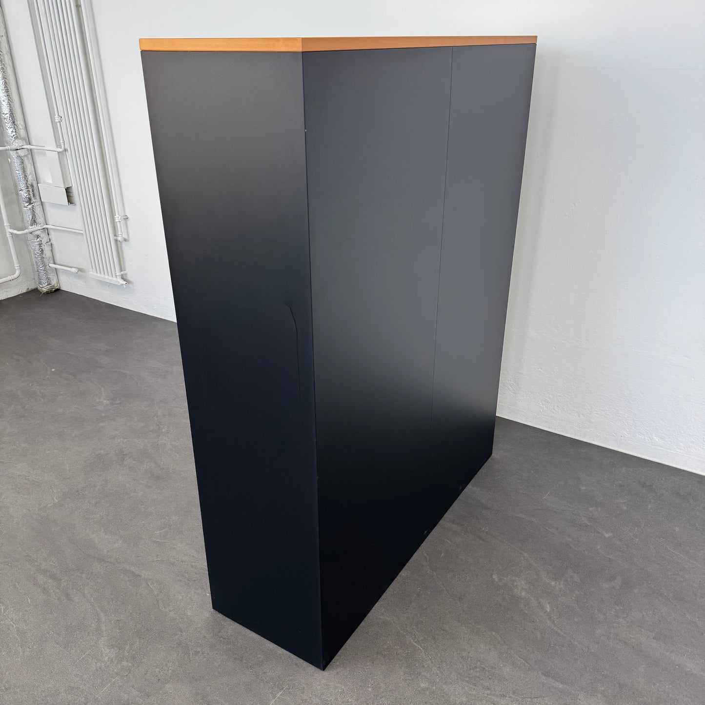 Lista Office Storage Lateralschrank seitliche Ansicht