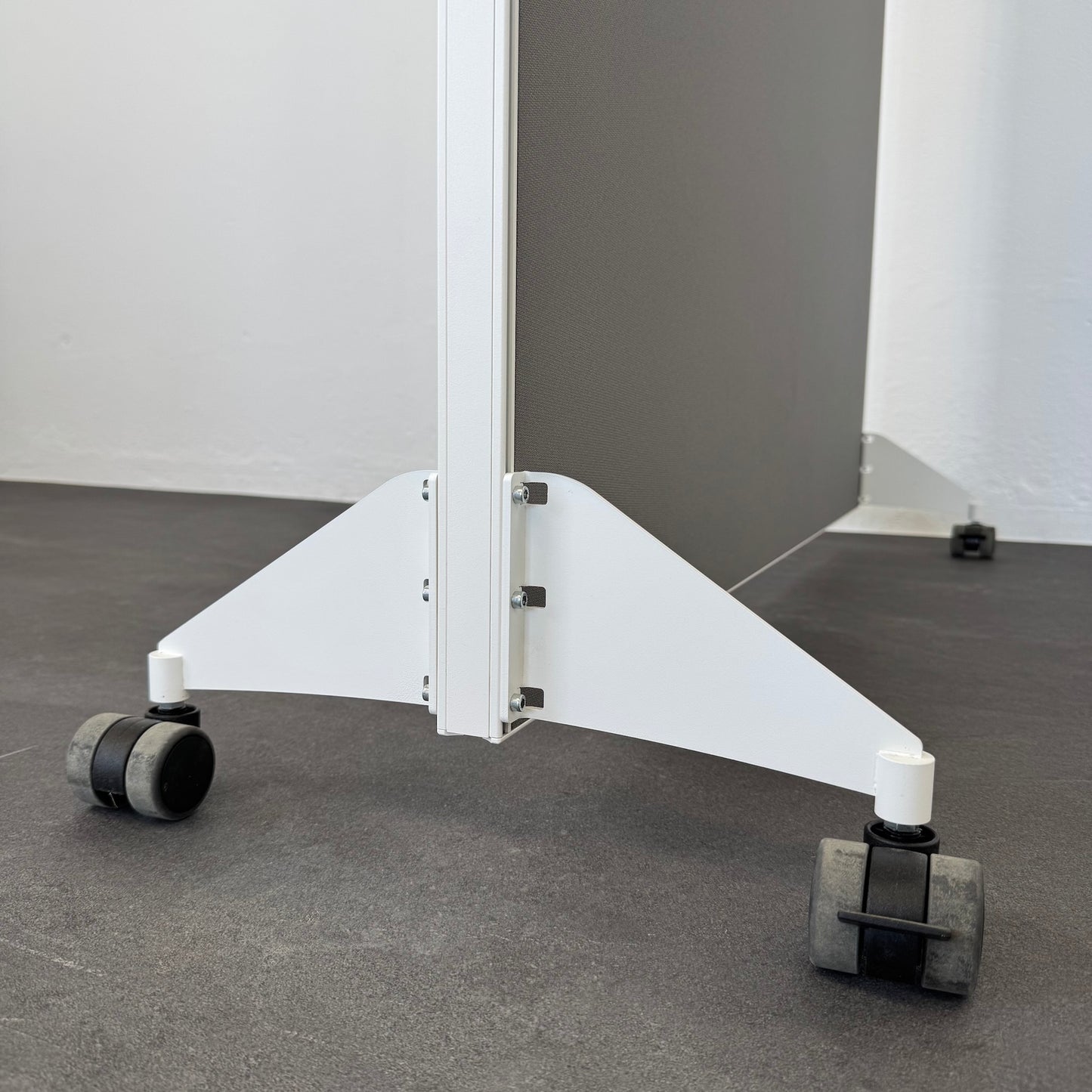 Steelcase Partio Wall Trennwand Detailansicht Rollen