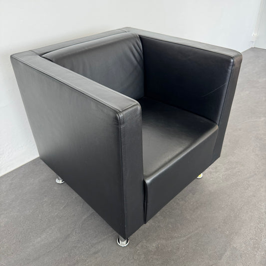 Dietiker Cubus Lounge S Sessel mit einer Breite von 700mm