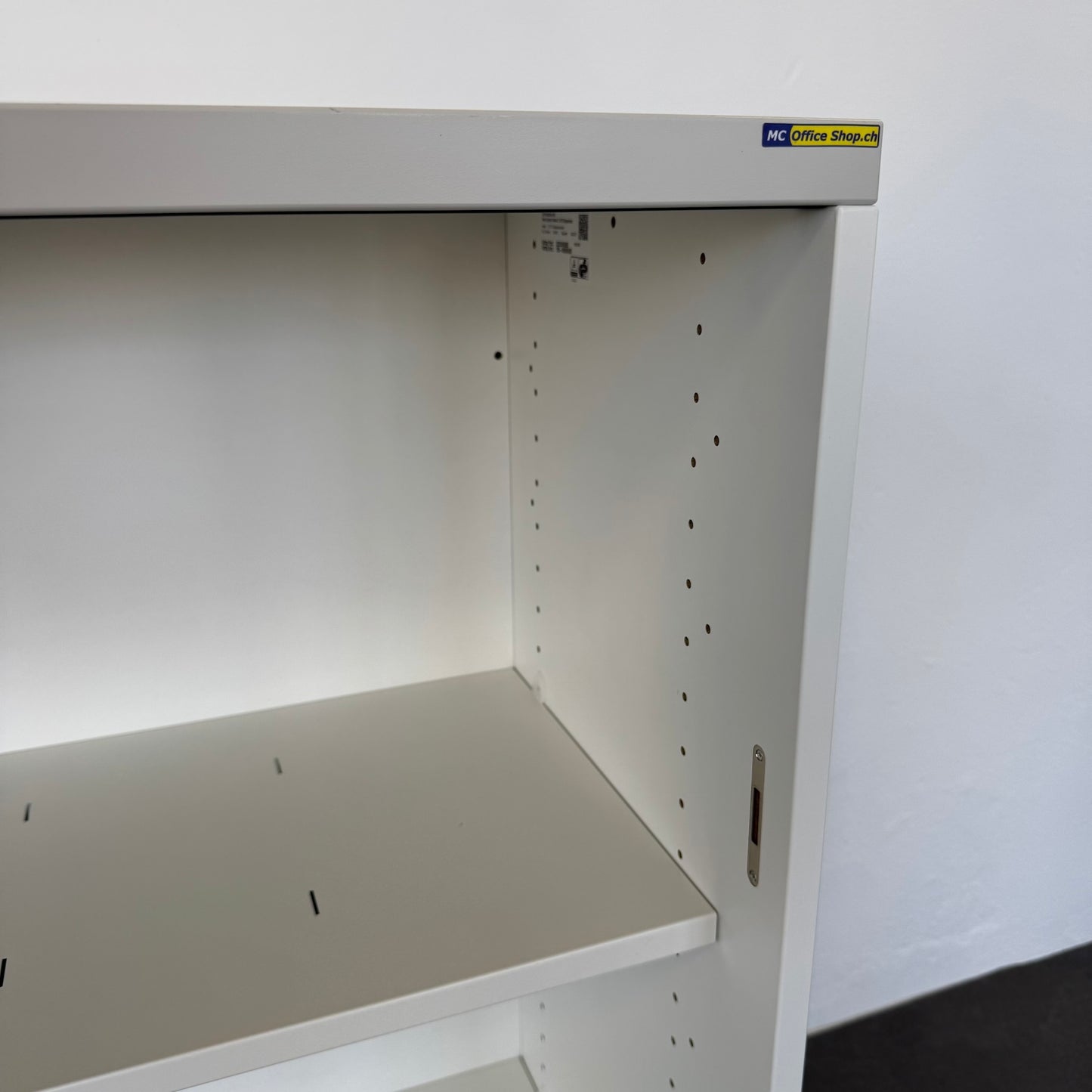 Lista Office Storage Lateralschrank Detailfoto Ecke oben