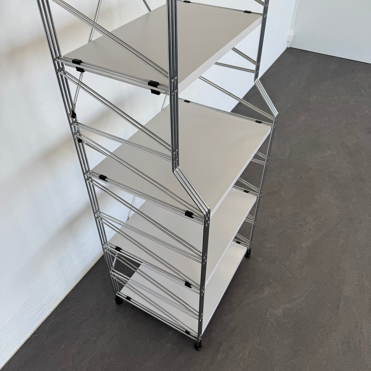 Caimi Fachboden für Socrate Regal Detailfoto eingebaut