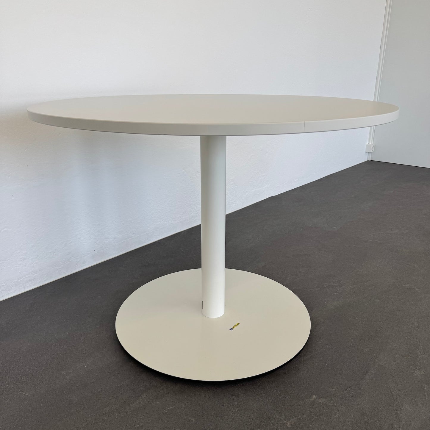 Lista Office Choice Sitz-Steh-Besprechungstisch mit Gestell Metall weiss