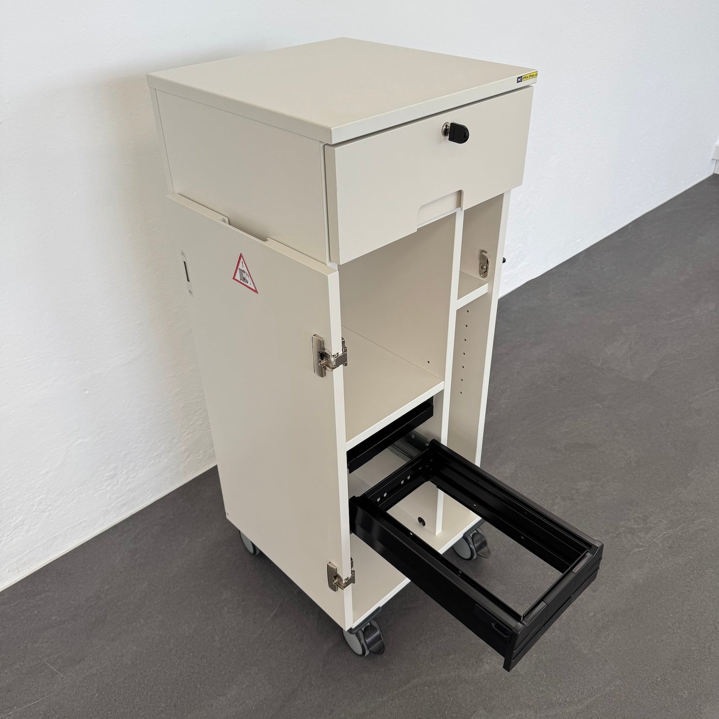 Haworth New City Maxi Caddy mit Hängeregister-Auszug offen