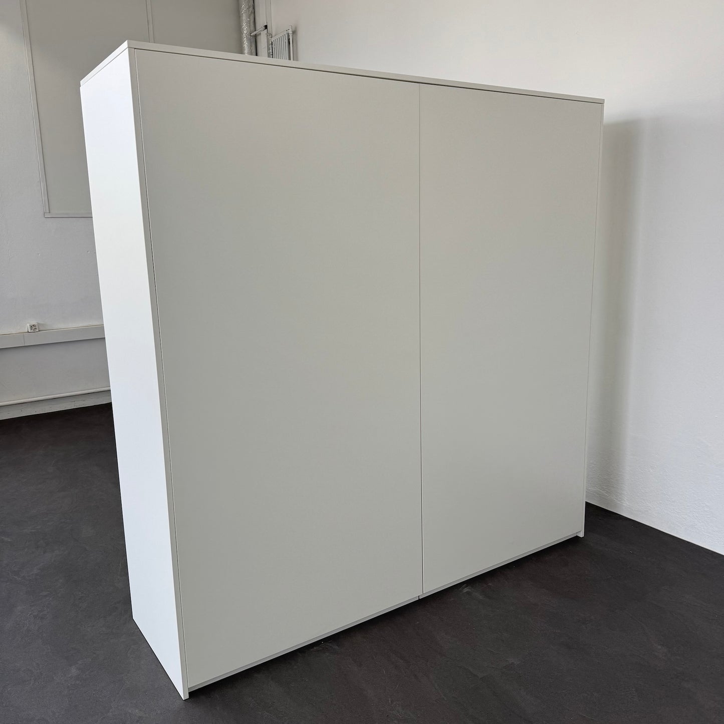 Palmberg Prisma 2 Lockerschrank Ansicht von hinten