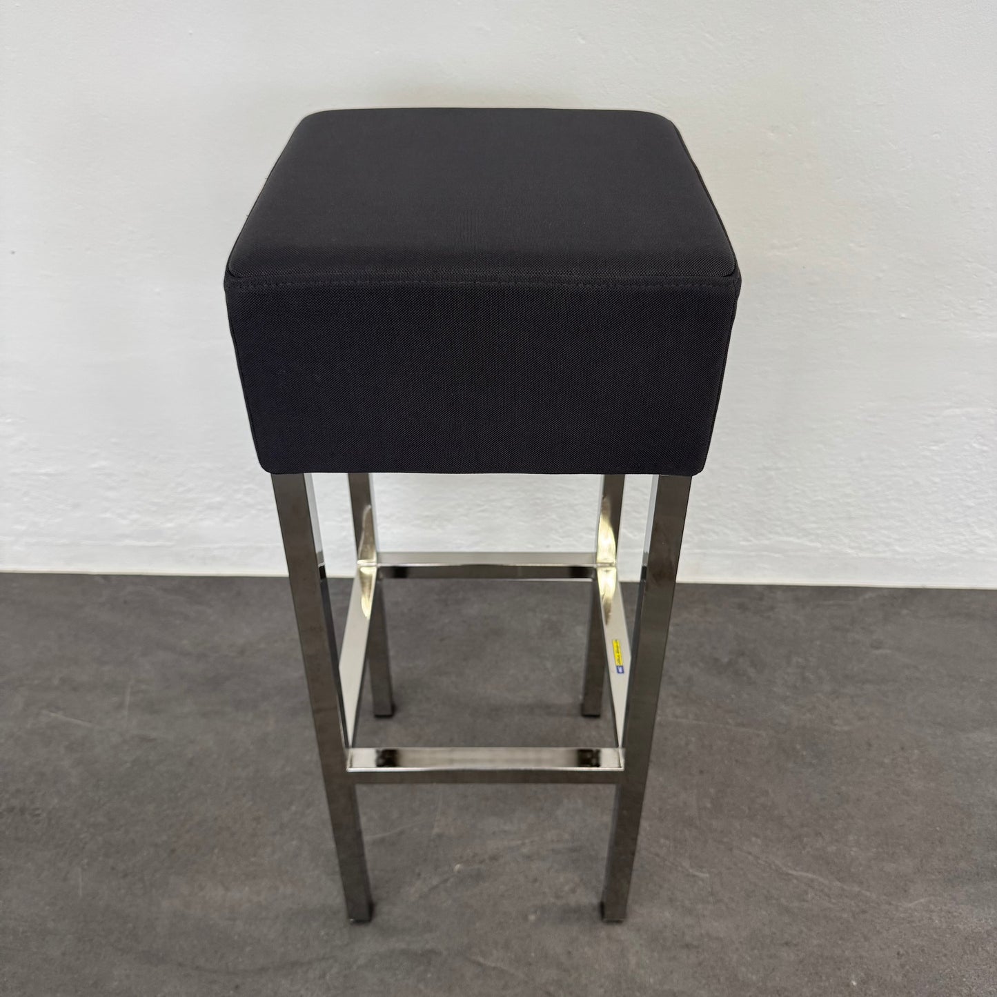 SMV Kir Royal Barhocker seitliche Ansicht
