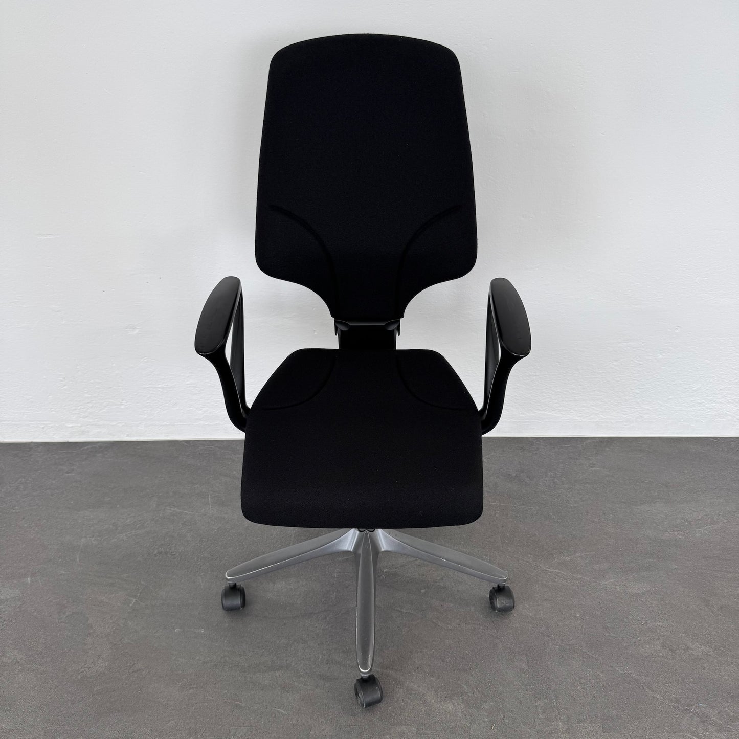 Giroflex G64 Bürodrehstuhl Stoffbezug Schwarz