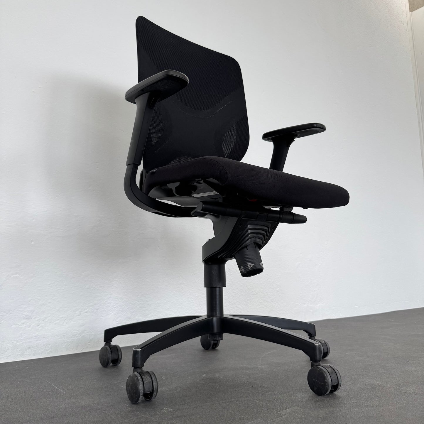 Wilkhahn In 184/7 Bürodrehstuhl Detailfoto Mechanik