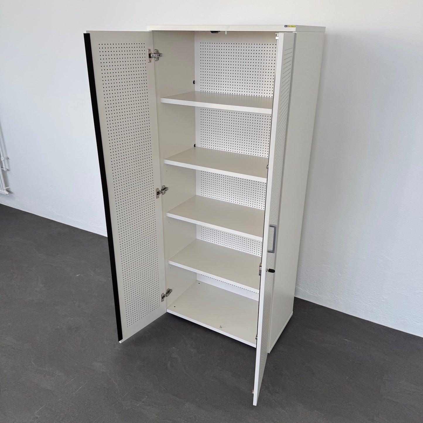 Elan BeHold Flügeltür-Aktenschrank von links