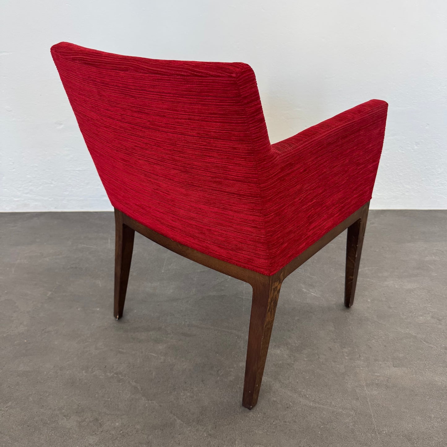 Accademia Eleganto Lounge-Sessel Ansicht von schräg hinten