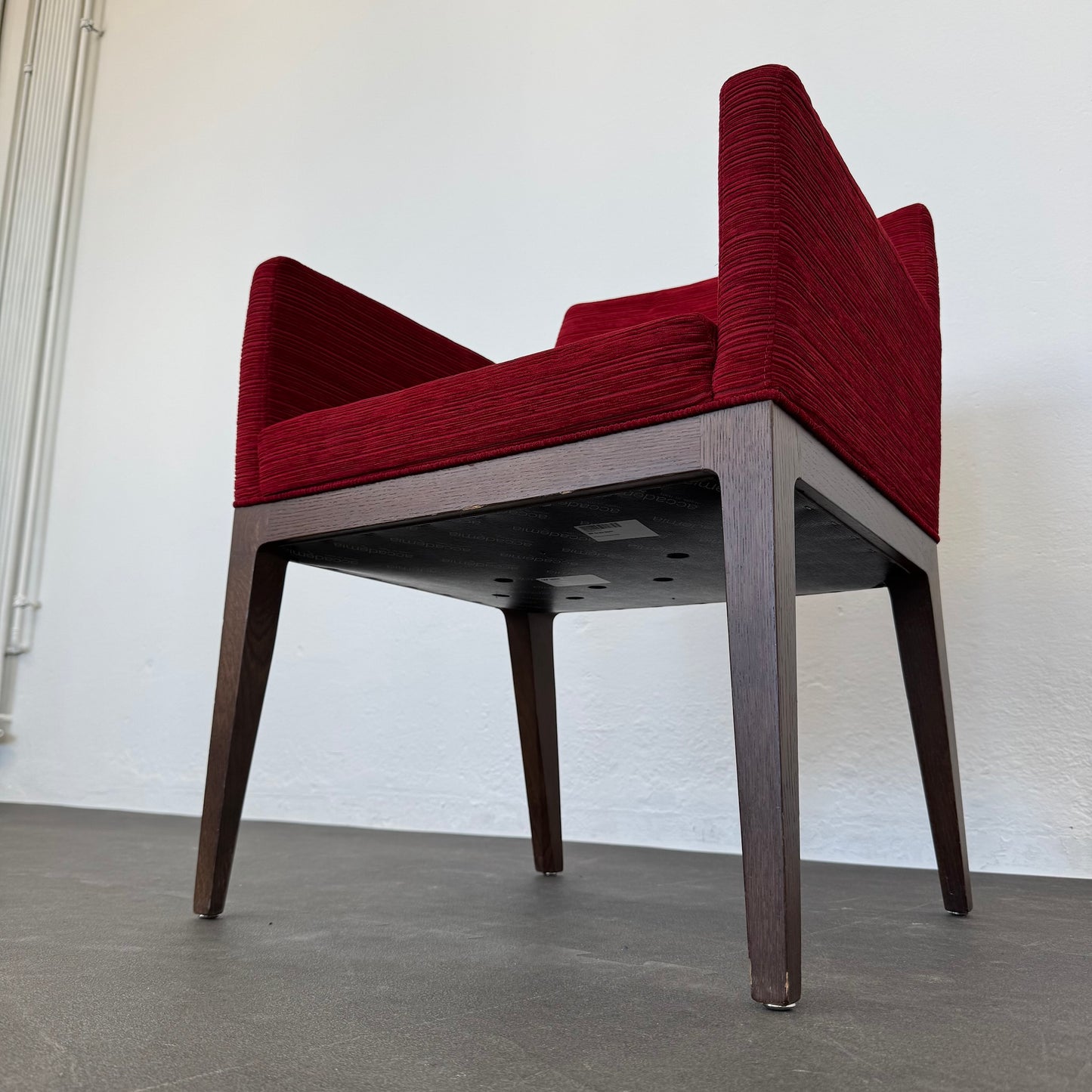 Accademia Eleganto Lounge-Sessel von links unten
