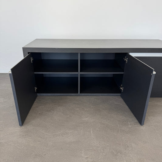 Zemp Z21 Flügeltür-Sideboard Front links offen