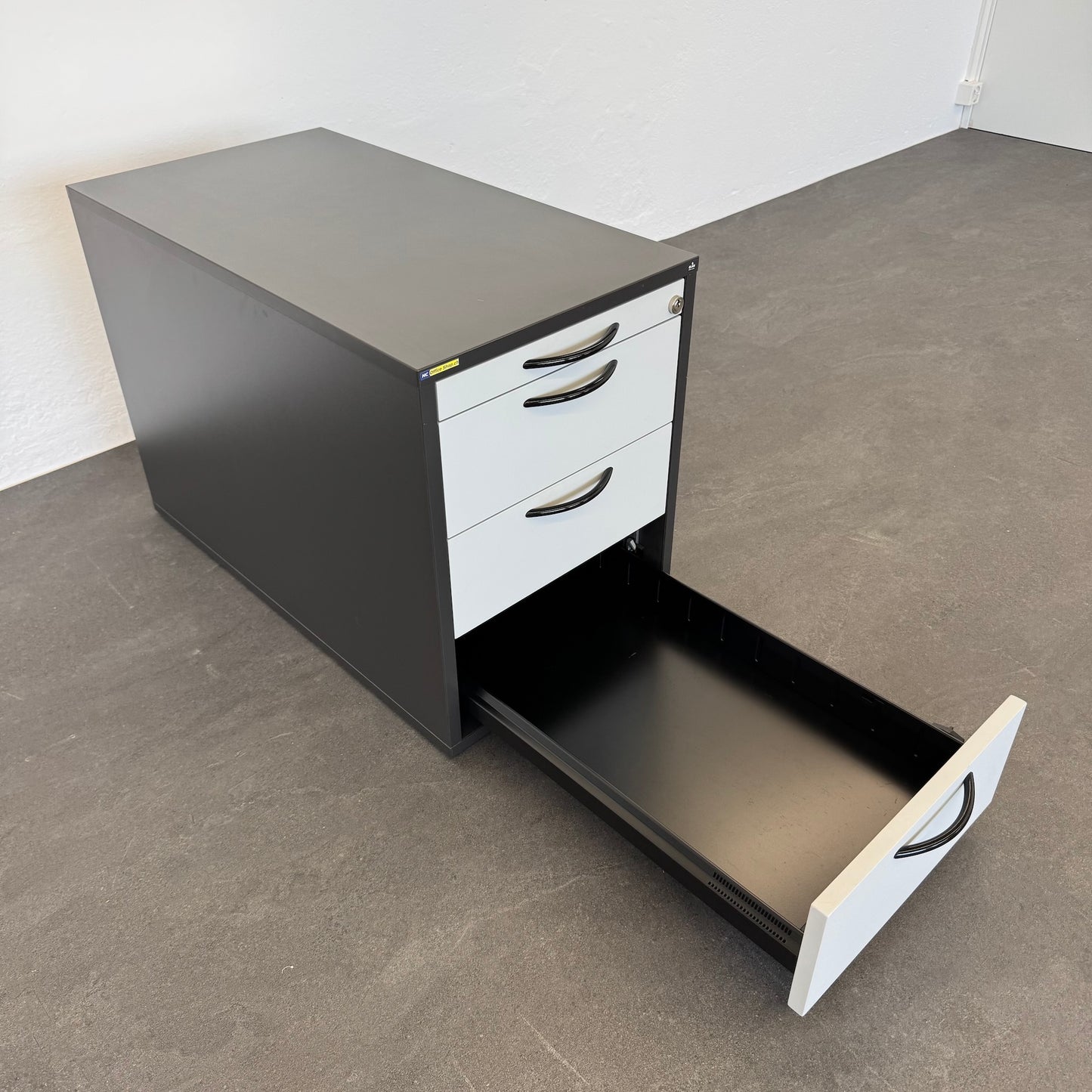 Elan Euroffice Unterstell-Korpus mit Schublade offen