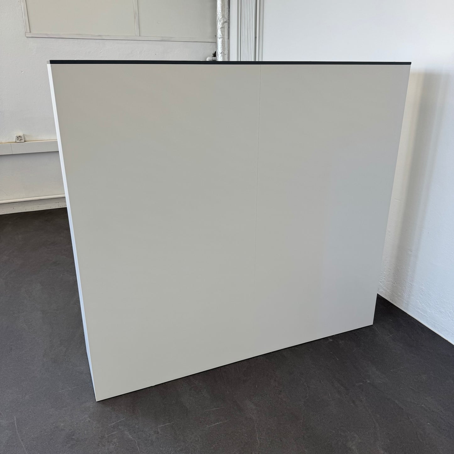 Lista Storage Schiebetür-Aktenschrank Ansicht von hinten