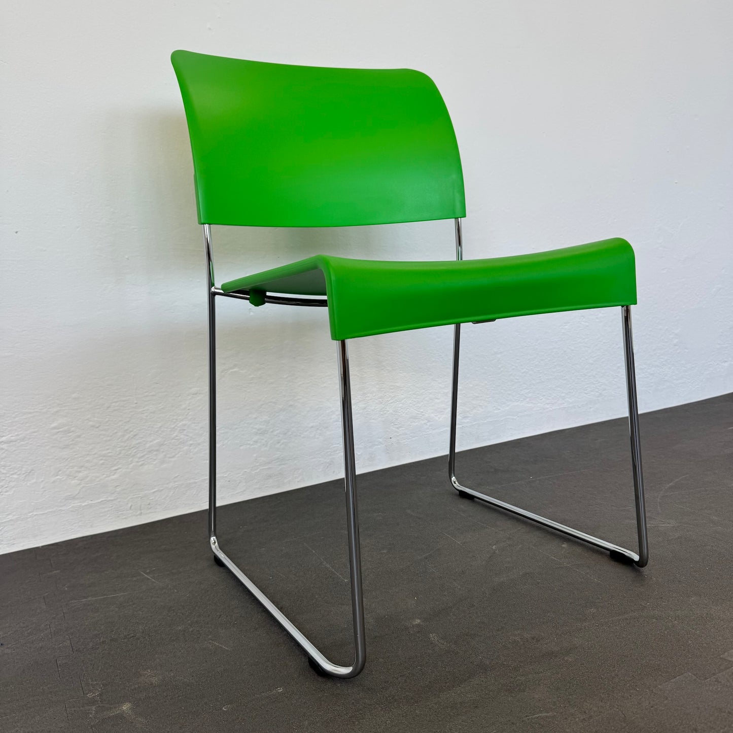 Vitra SIM Stapelstuhl stapelbar
