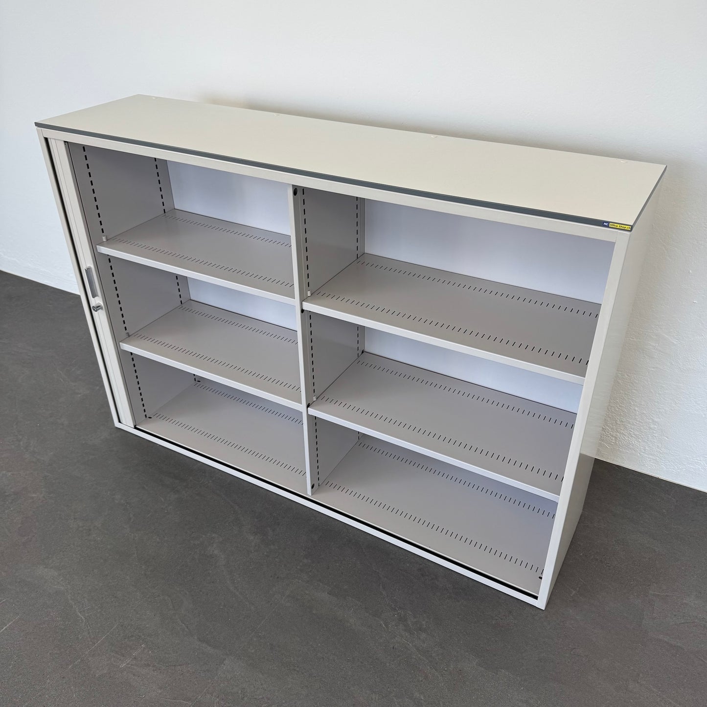 Lista Office Storage Lateralschrank mit 4 Fachböden