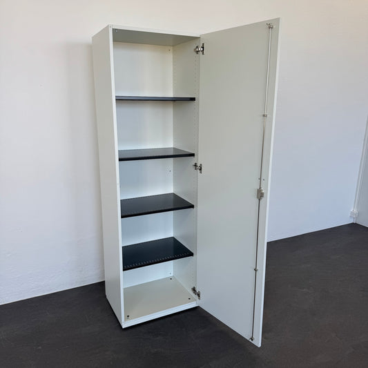 König + Neurath ACTA Classic Flügeltür-Aktenschrank 600mm breit offen