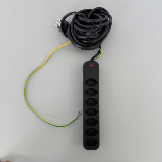 Max Hauri Swiss Line Mehrfachstecker mit 7 Stromanschlüssen