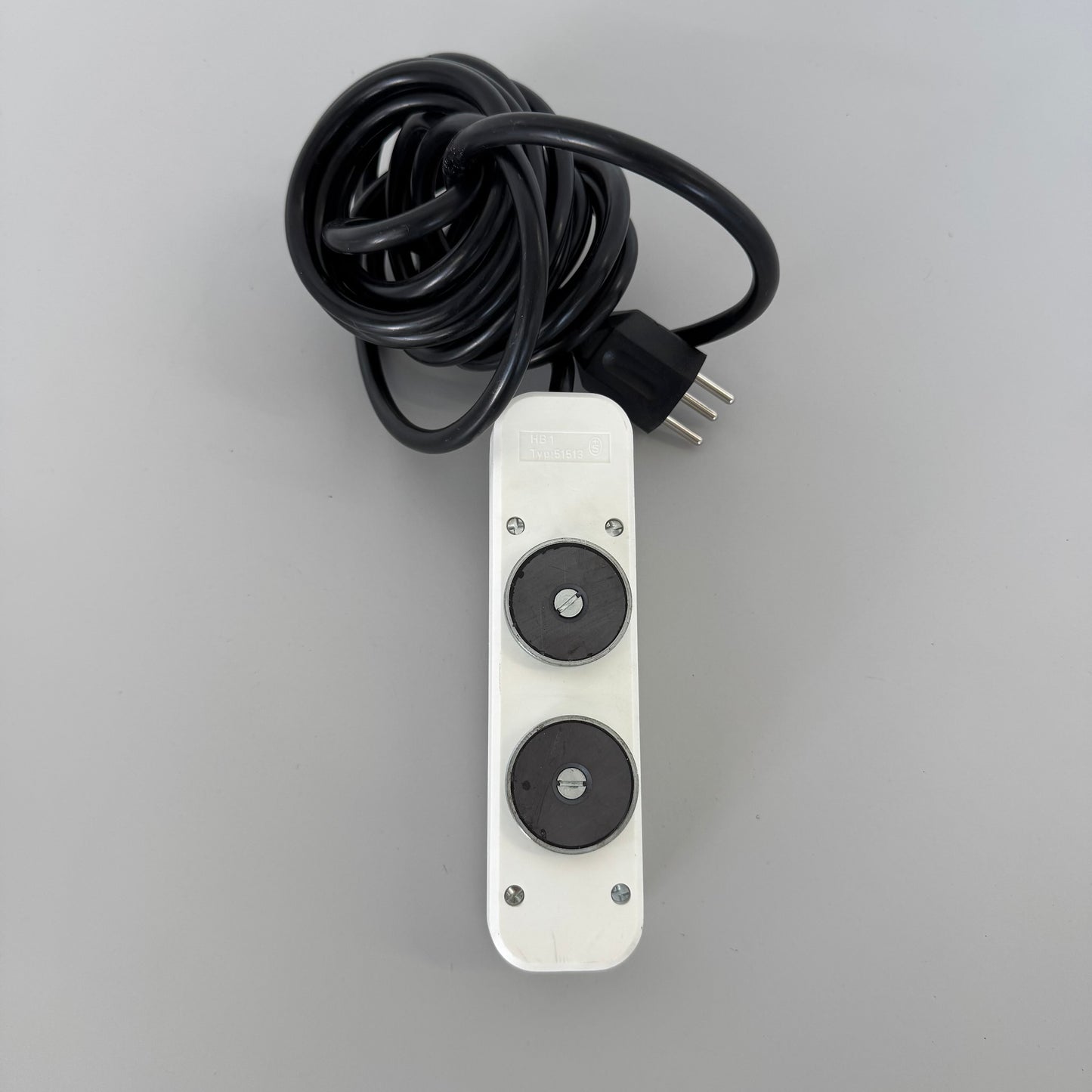 Max Hauri Siiss Line Mehrfachstecker mit Magnethalterung