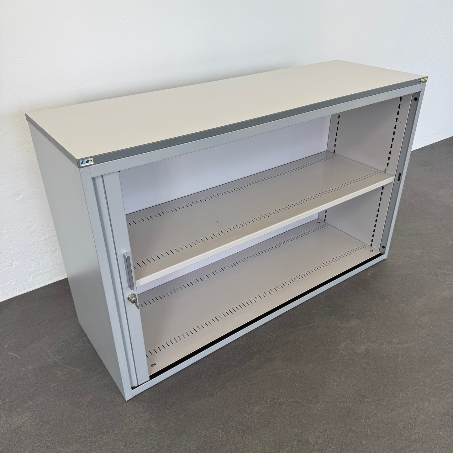 Lista Office Lateralschrank mit 1 Fachboden