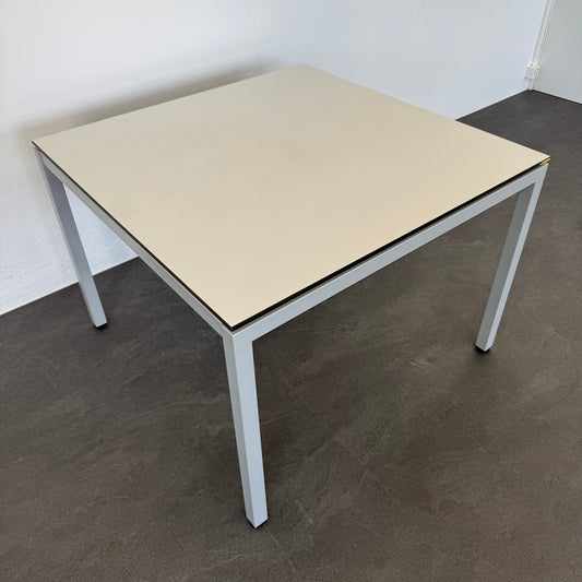 Lista Office Motion Sitzungstisch 1000x1000mm