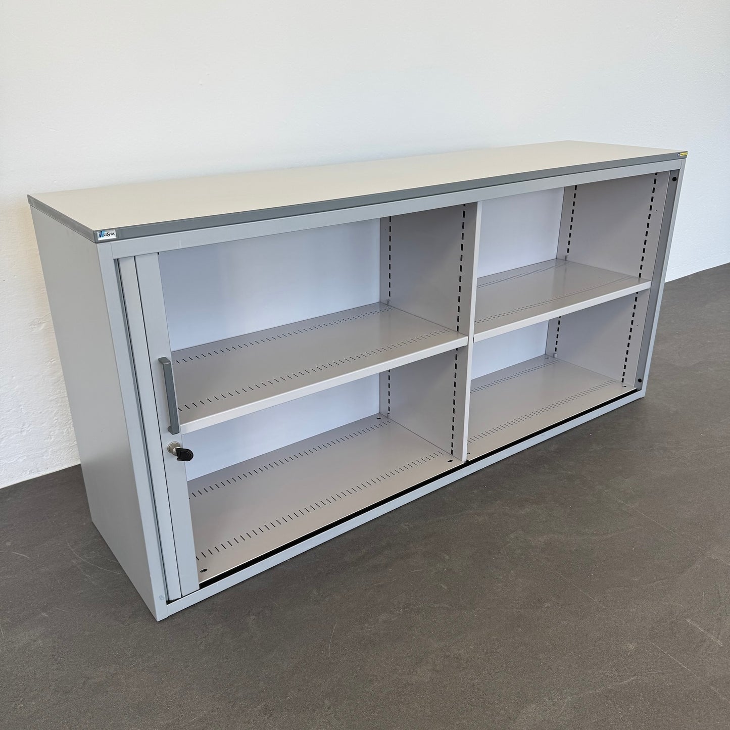 Lista Office Lateralschrank mit 2 Fachböden
