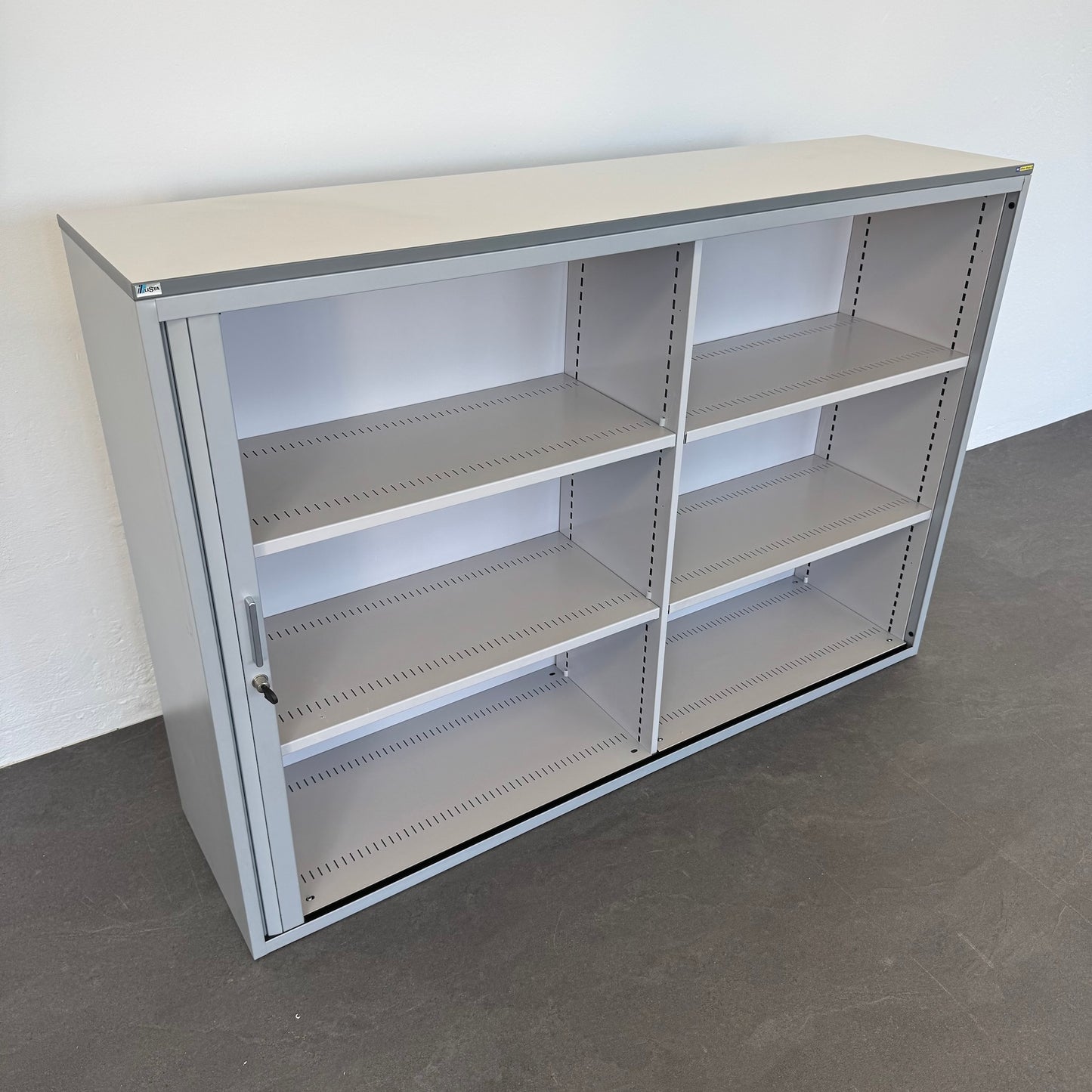 Lista Office Storage Lateralschrank mit 4 Fachböden