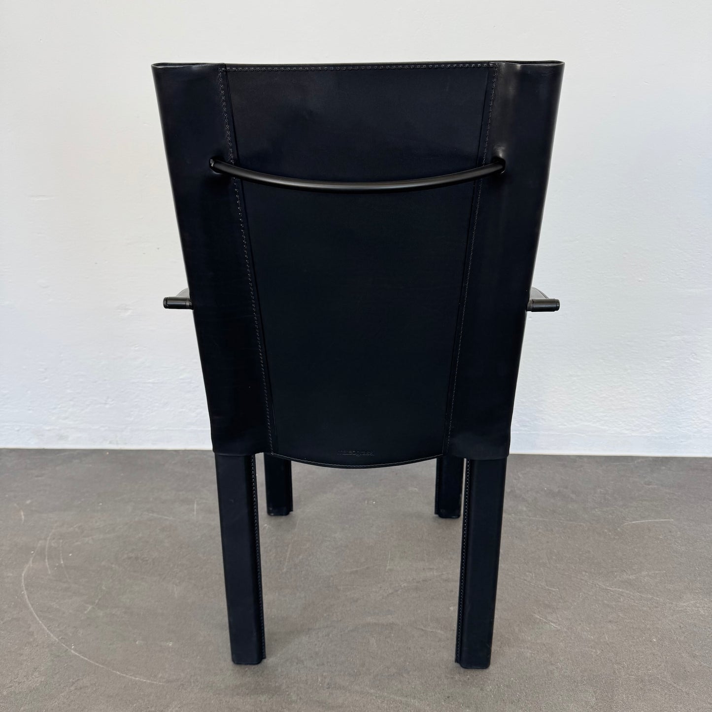 Matteo Grassi Vintage Leder Stuhl Ansicht von hinten